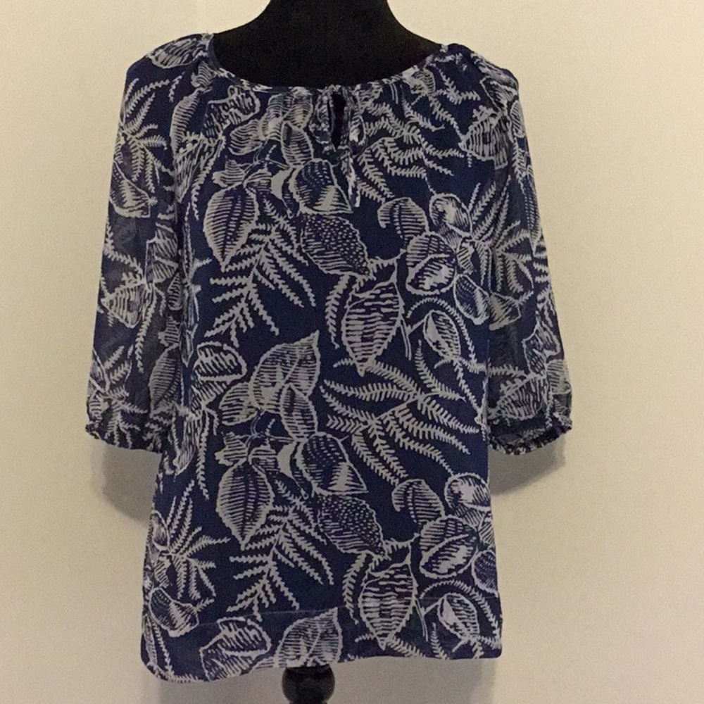 BANANA Republic Pullover Top - Picture 1 of 3